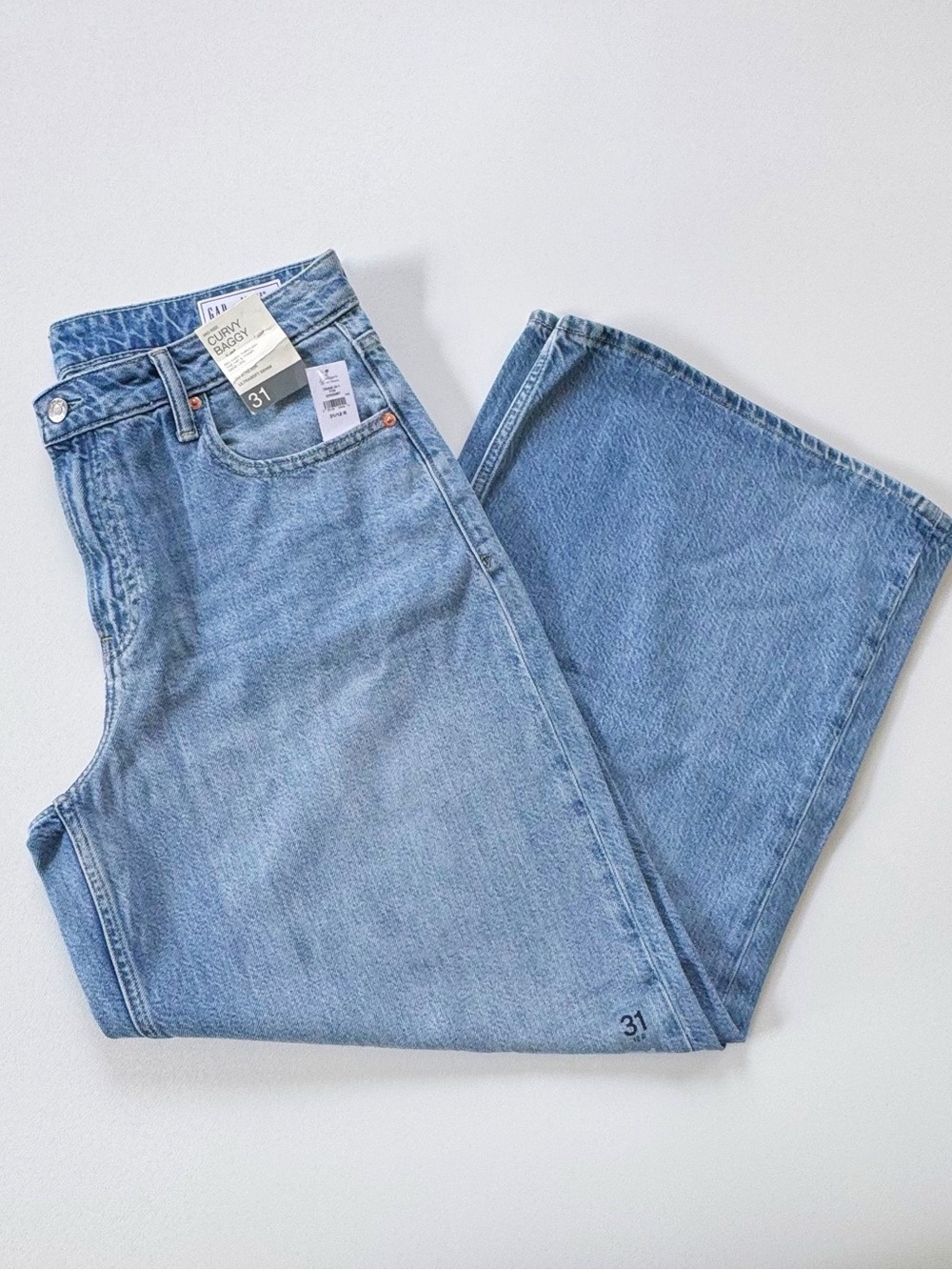 GAP Curvy Mid Rise UltraSoft Baggy Jeans Light Wash | 31/12 NWT - Picture 9 of 14